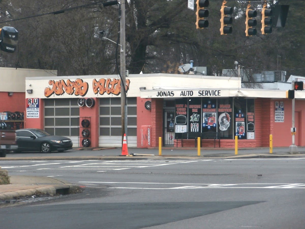 Jonas Auto Service Station shop front